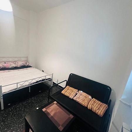 Entire 3 Bed Rooms Apartment,Centrum Genova Exterior foto
